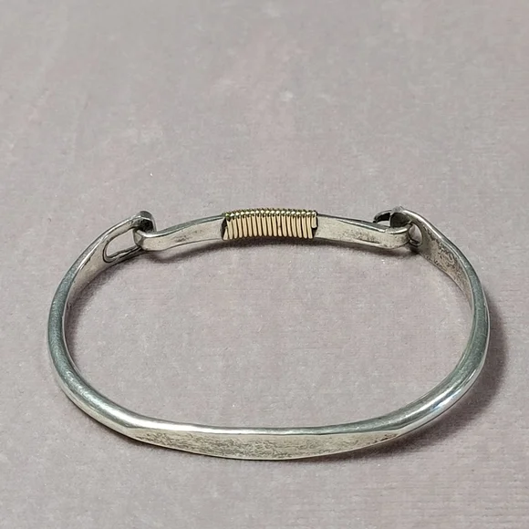 Small Cuff/Bracelet - Picture 2 of 12